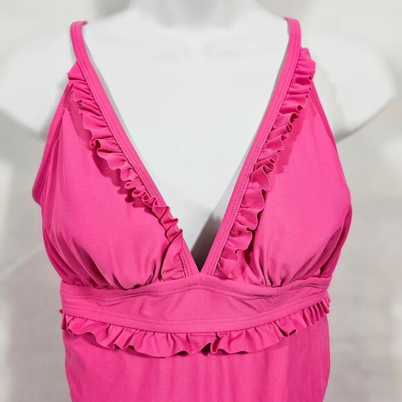Isabel Pink Ruffled V-Neck Maternity Swimsuit Size Medium - Picture 9 of 9